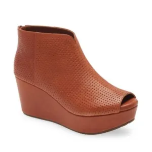 Chocolat Blu women's Walee Perforated Whiskey leather Wedge Booties size 7