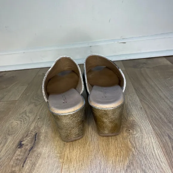 Chocolat Blu Yiona Bronze Pony Hair Sandals Size:8