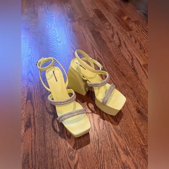 Circus NY Mila Jewel Platform Sandal Size 8
