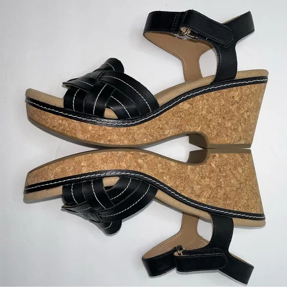 Clarks Giselle Coast Black Wedge Platform Sandals
