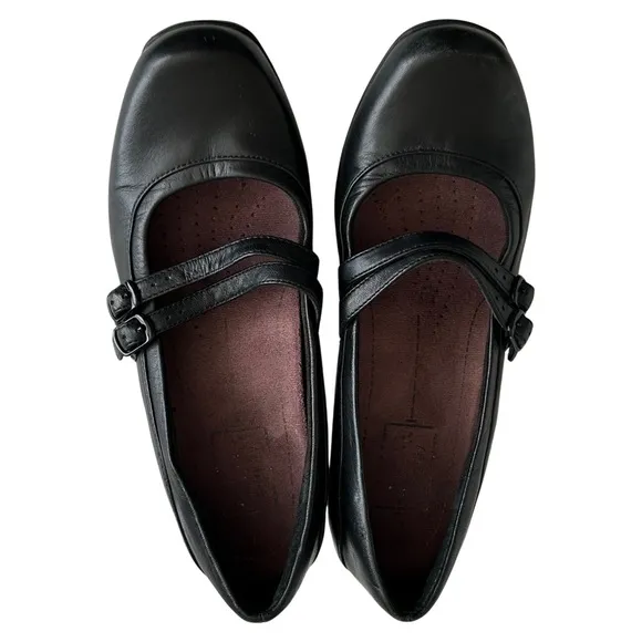 Clarks Leather Active Air Mary Jane Pumps with Double Straps - Size 6.5 - Black