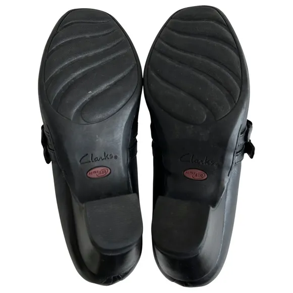 Clarks Leather Active Air Mary Jane Pumps with Double Straps - Size 6.5 - Black