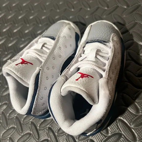 CLEAN Air Jordan 13 Retro French Blue size 8c Toddler shoes
