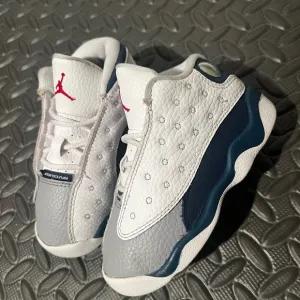 CLEAN Air Jordan 13 Retro French Blue size 8c Toddler shoes
