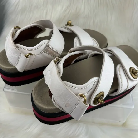 COACH TRAIL PLATFORM SANDALS SIZE 9B WOMANS