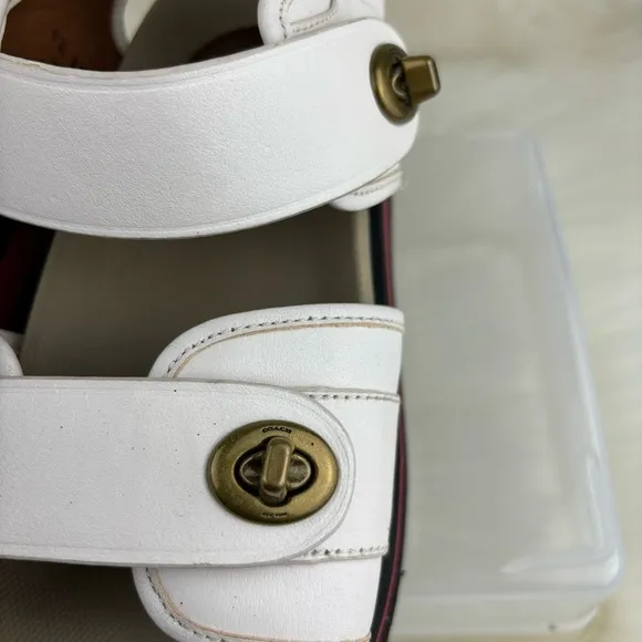 COACH TRAIL PLATFORM SANDALS SIZE 9B WOMANS