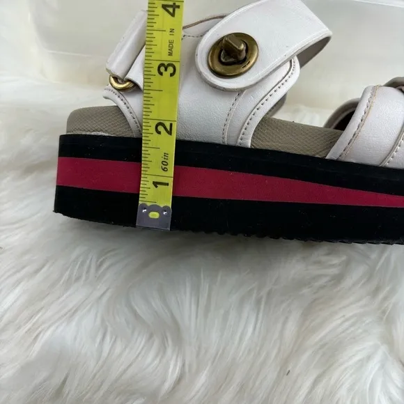 COACH TRAIL PLATFORM SANDALS SIZE 9B WOMANS