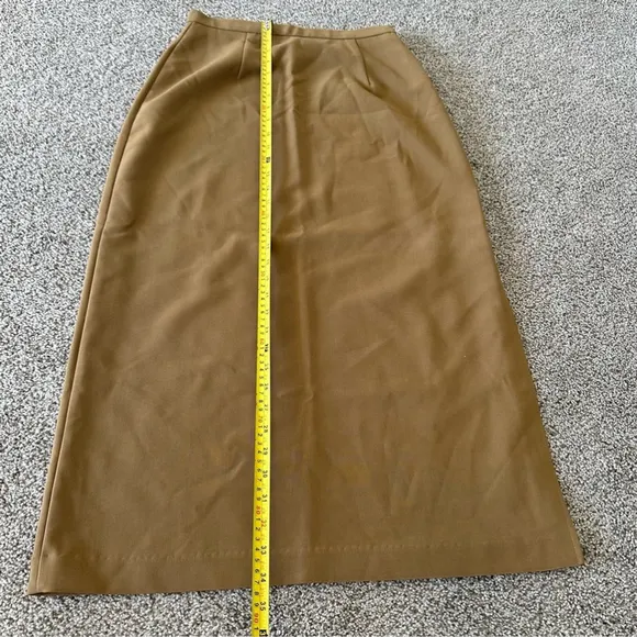 Cocoon A line camel Midi Skirt Size Medium Vintage Side slit