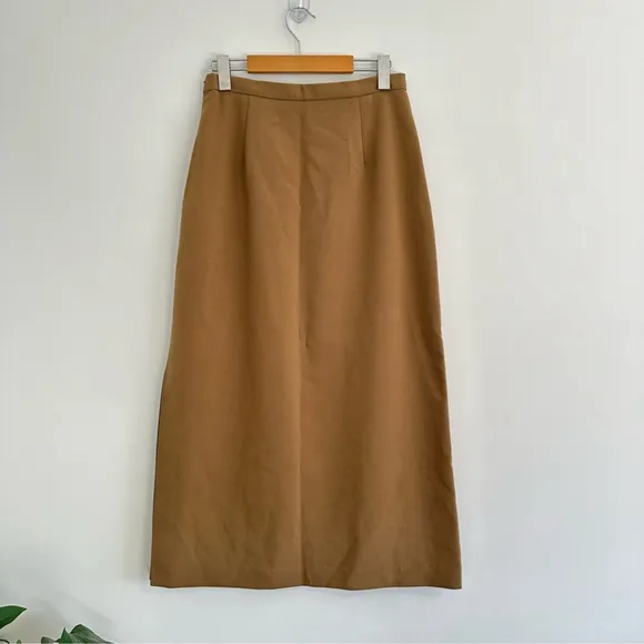 Cocoon A line camel Midi Skirt Size Medium Vintage Side slit
