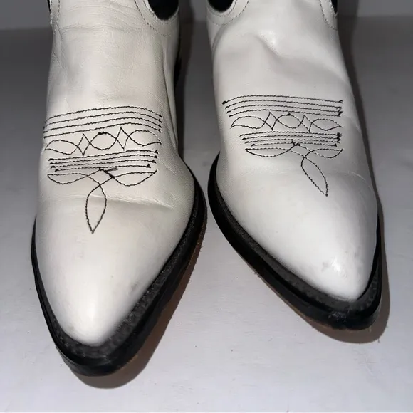 Code West Sz 7 Vintage White Lighting Western Rodeo Boots RARE