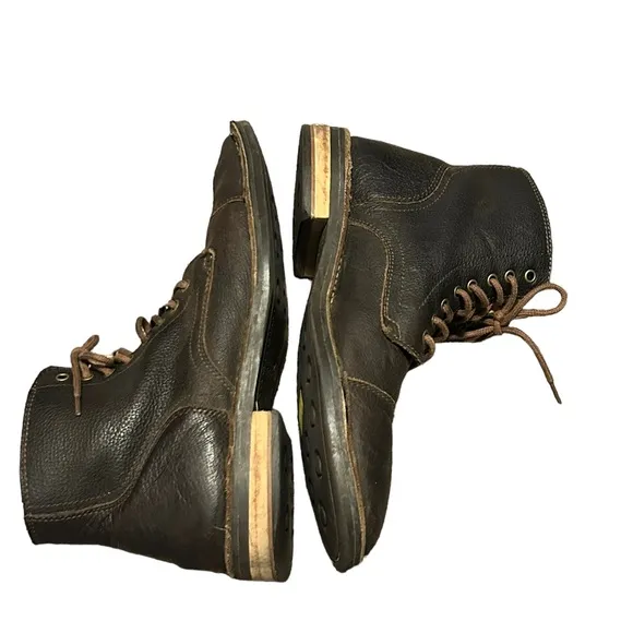 COLE HAAN Men's Dark Brown Leather Lace Up Vintage Style Chukka Boots-Size 7