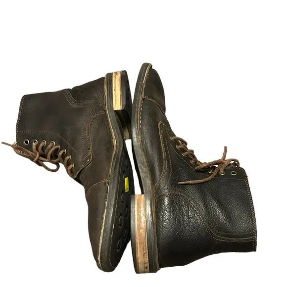 COLE HAAN Men's Dark Brown Leather Lace Up Vintage Style Chukka Boots-Size 7
