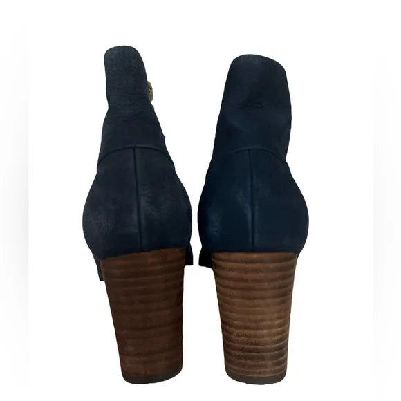 Cole Haan Nike Air Chic Ankle Boots with Wooden Heel size 6