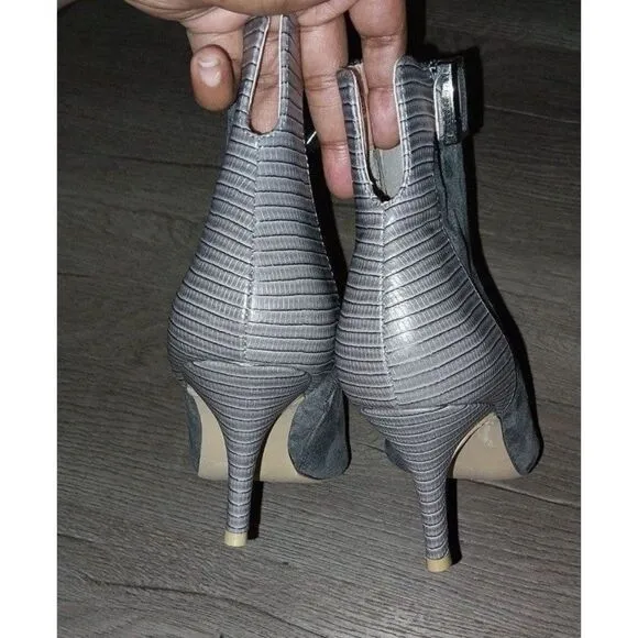 Comfortable chic pointy toe booties sz 9