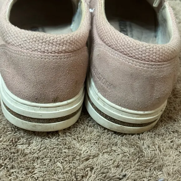 COmfy Women's Pink Slip-On Sneakers