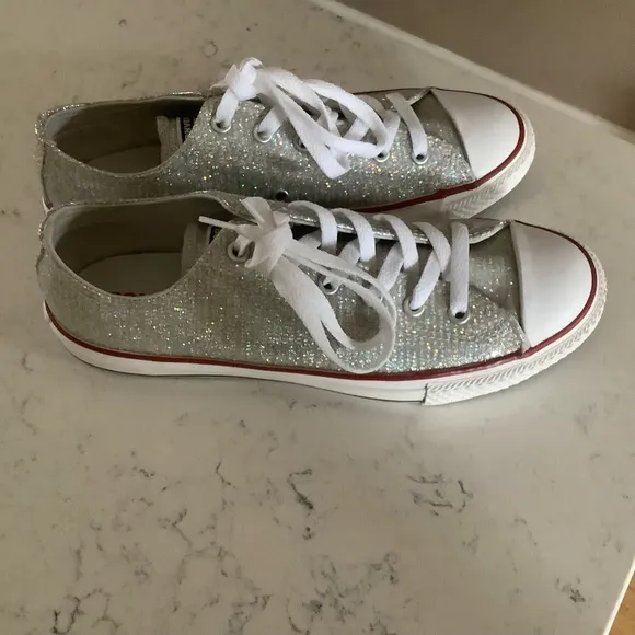Converse all star silver glitter bedazzled low top sneakers lace up shoe junior