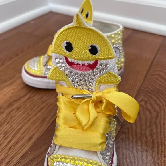 Converse Baby Shark Sneakers Rhinestone Embellished Shoes Yellow Size 8