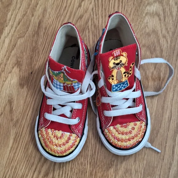 Converse Chuck Kids Shoes Sneakers Sz 9 Toddler Custom Made Circus Theme Unisex