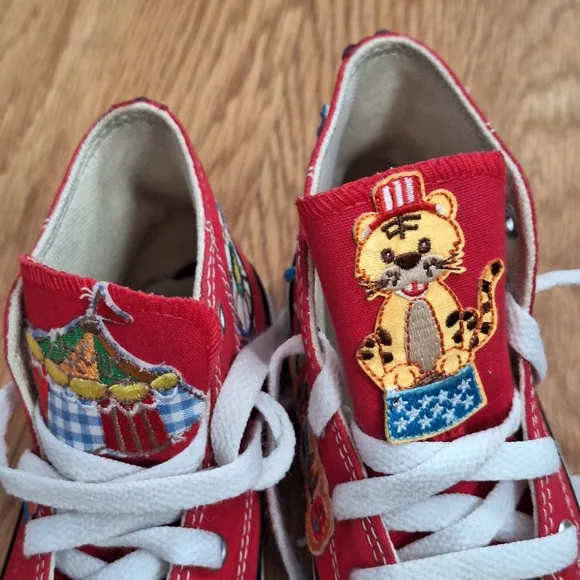 Converse Chuck Kids Shoes Sneakers Sz 9 Toddler Custom Made Circus Theme Unisex