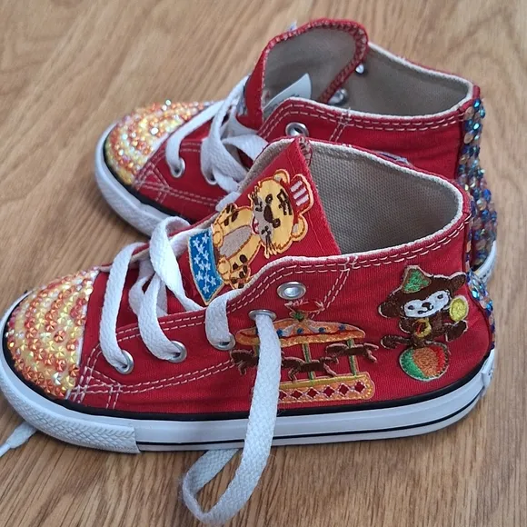 Converse Chuck Kids Shoes Sneakers Sz 9 Toddler Custom Made Circus Theme Unisex