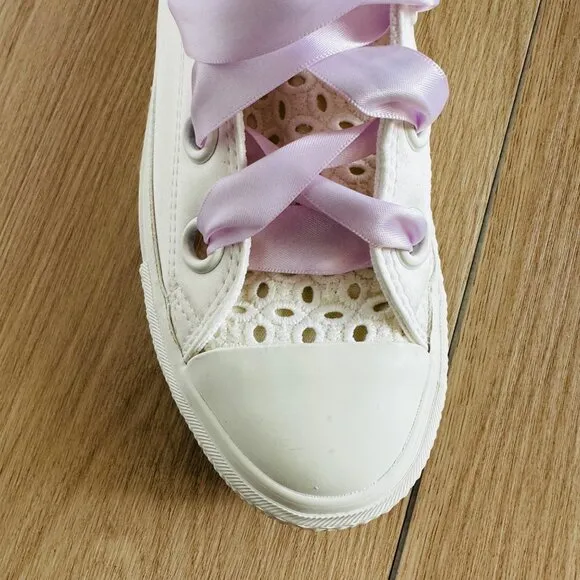 ⭐Converse Lift OX Low Sz 8.5 Women Shoes Embroidered Floral Purple Cream A10301C