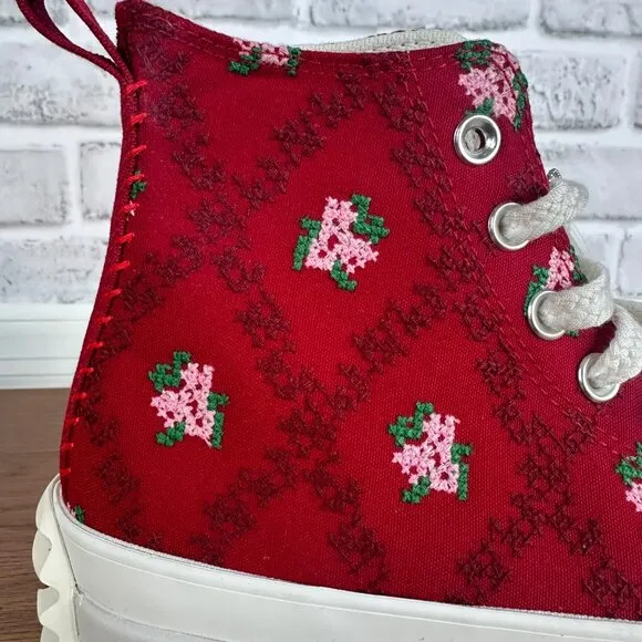 ⭐Converse Run Star Hike Platform 9 Women's Shoes Embroidered Floral Red A14885C