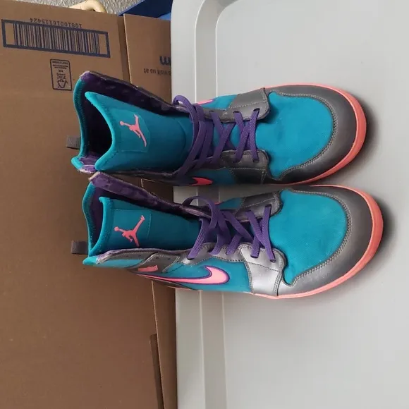 COPY - JORDAN RETRO 1 SKINNY HIGH TROPICAL SNEAKERS  (GS)