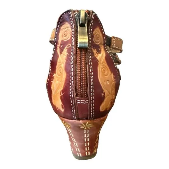 CORKYS Elite St.Martin Embossed Leather Gladiator Sandal Size 8