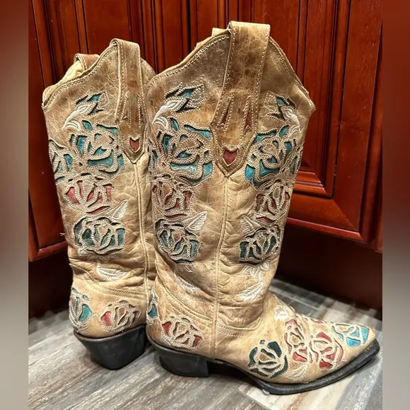 Corral R2491 Red White Blue Roses Embroidery Cowboy Boots Size 7 RARE