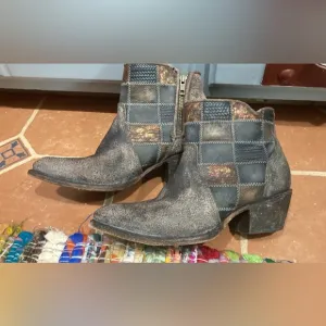 Corral Vintage Boots New! Worn once ! Size 9B