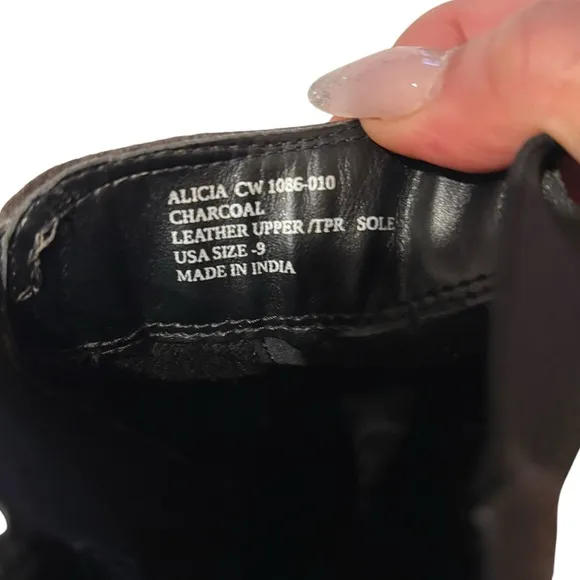 Crevo Alicia Chelsea Leather Wooden Heeled Gray Charcoal Elastic Ankle Boots 9”