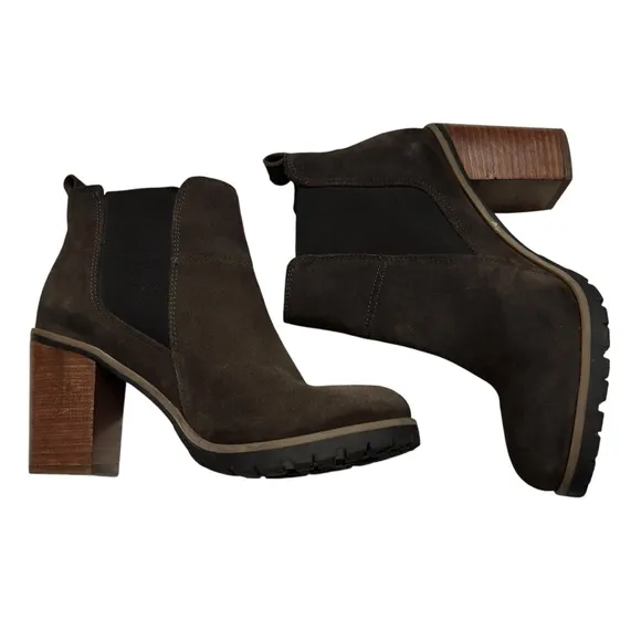 Crevo Alicia Chelsea Leather Wooden Heeled Gray Charcoal Elastic Ankle Boots 9”