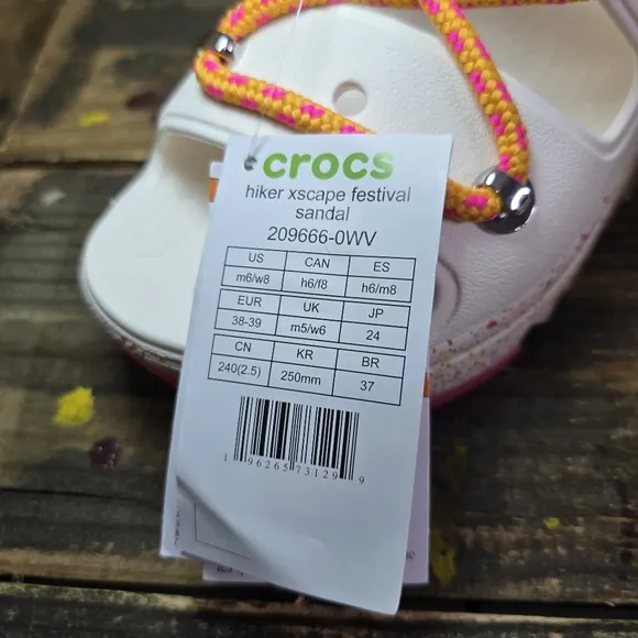 Crocs Hiker Xscape Festival Platform Sandals White Pink Women's Sz 8 [Men Sz 6]