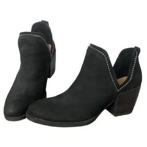 Crown Vintage Women's Black suede Boots 7