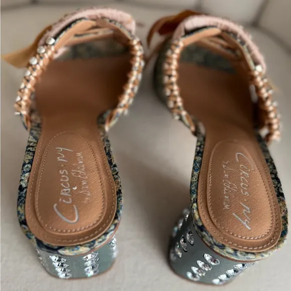 Crystal-Embellished Green and Tan Women's Shoes unique slides boho