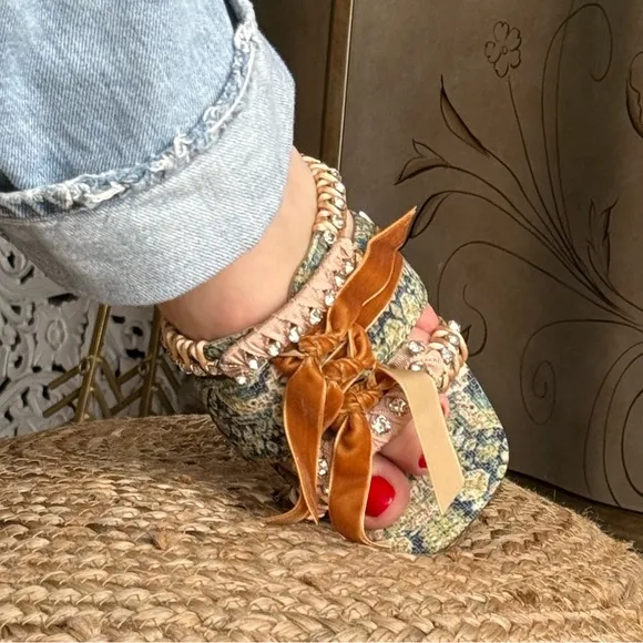 Crystal-Embellished Green and Tan Women's Shoes unique slides boho