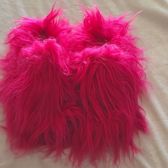 Current Mood Hot Pink Faux Fur Grumpies Slides Sandals Shoes