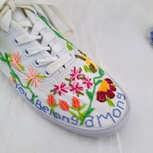 Custom hand embroidered floral canvas tennis shoe 9