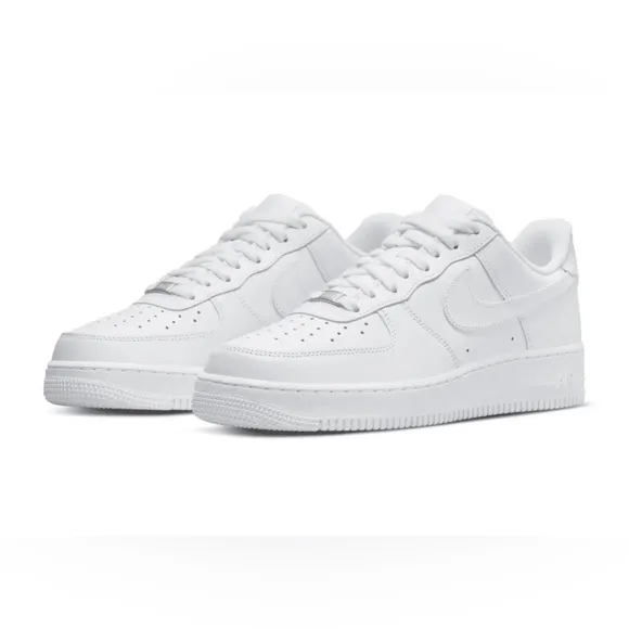 [CW2288-111] Mens Nike Air Force 1 '07 - Triple White NWOT