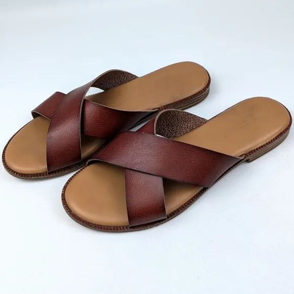 Cynthia Rowley Libra Cognac Criss Cross Sandals Wide Strap Vegan Boho Rustic 6.5