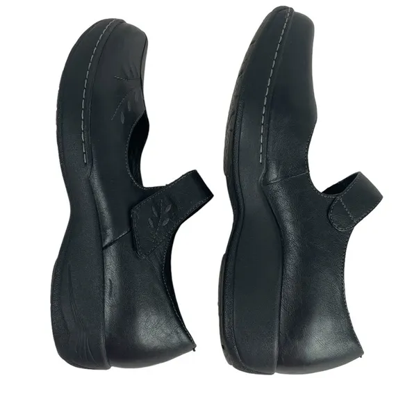 Dansko Annie Clogs Leather Embroidered Mary Jane  Size 41 (10.5-11) Black