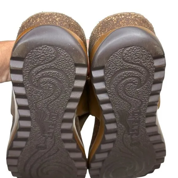 DANSKO Brown Leather Paisley Embossed Leather Thong Sandals Size 9.5 10 US 40 UK