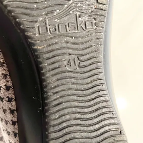 DANSKO Debra Suede Houndstooth Grey Black Loafer Wedge Shoes Size 41 10.5 - 11