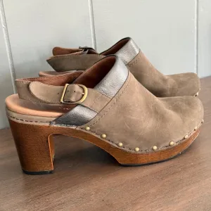 Dansko Delle Clogs Brown Leather Studded Boho Chic Platform Sandals Sz 40 US 9.5