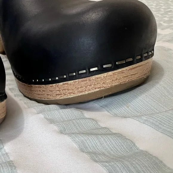 Dansko Lizanne Leather Clog Boot Zip Comfortable Bootie size 39