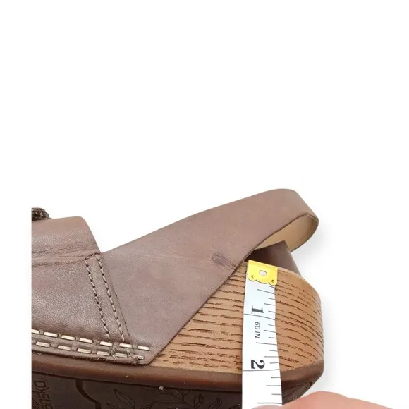 Dansko Lou Ankle Strap Burnished Taupe Clog sandals Size: 41