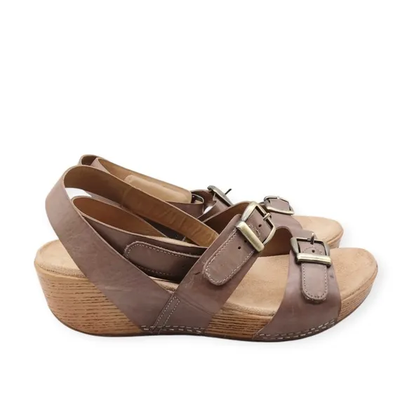 Dansko Lou Ankle Strap Burnished Taupe Clog sandals Size: 41