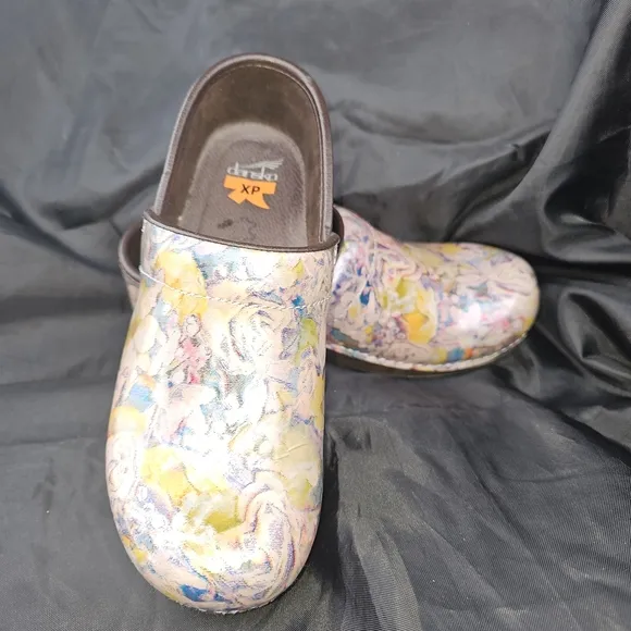 Dansko Pro XP Watercolor Floral Leather Slip On Clog Shoes 38 US Size 7.5-8 VGUC