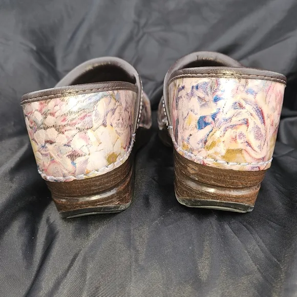 Dansko Pro XP Watercolor Floral Leather Slip On Clog Shoes 38 US Size 7.5-8 VGUC