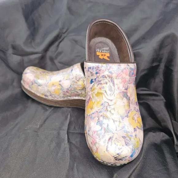 Dansko Pro XP Watercolor Floral Leather Slip On Clog Shoes 38 US Size 7.5-8 VGUC